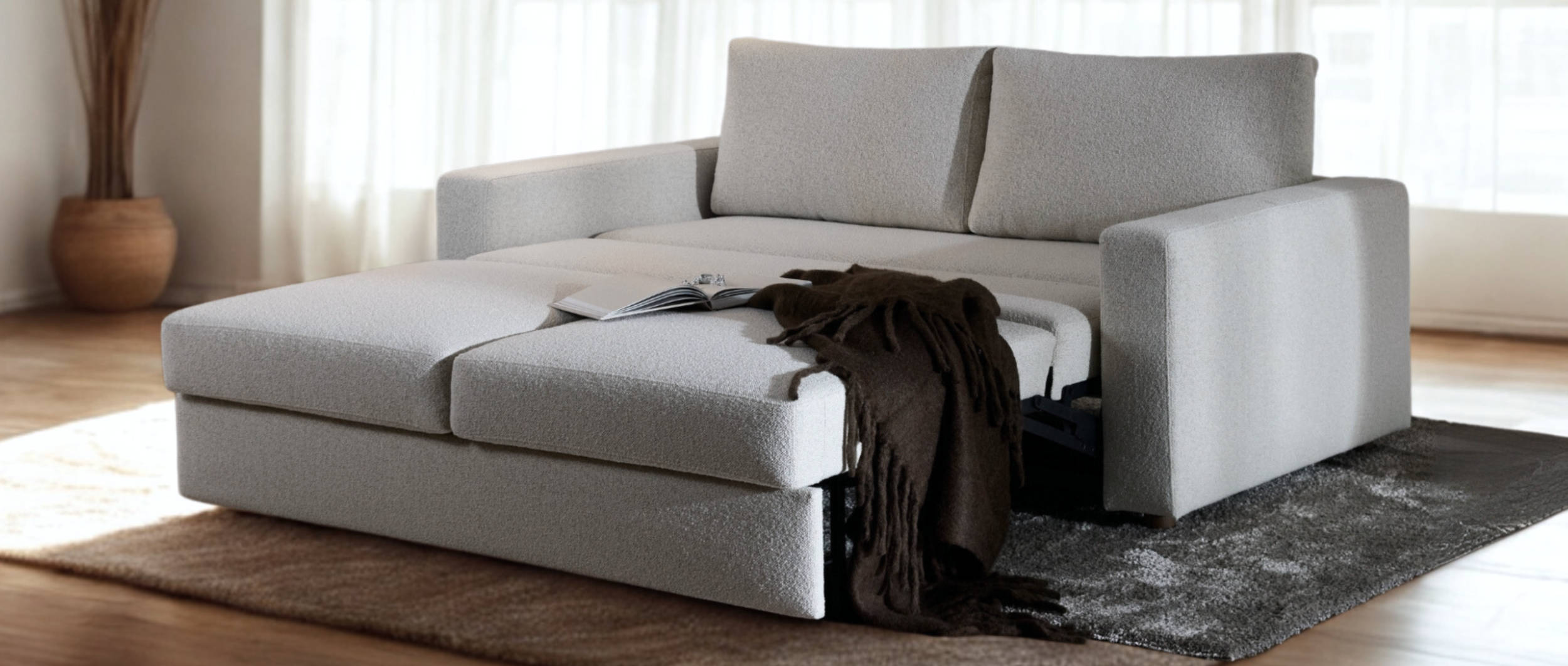 Mit einer großzügigen Liegefläche von ca. 160x195 cm bietet dieses Sofa ausreichend Platz für einen erholsamen Schlaf