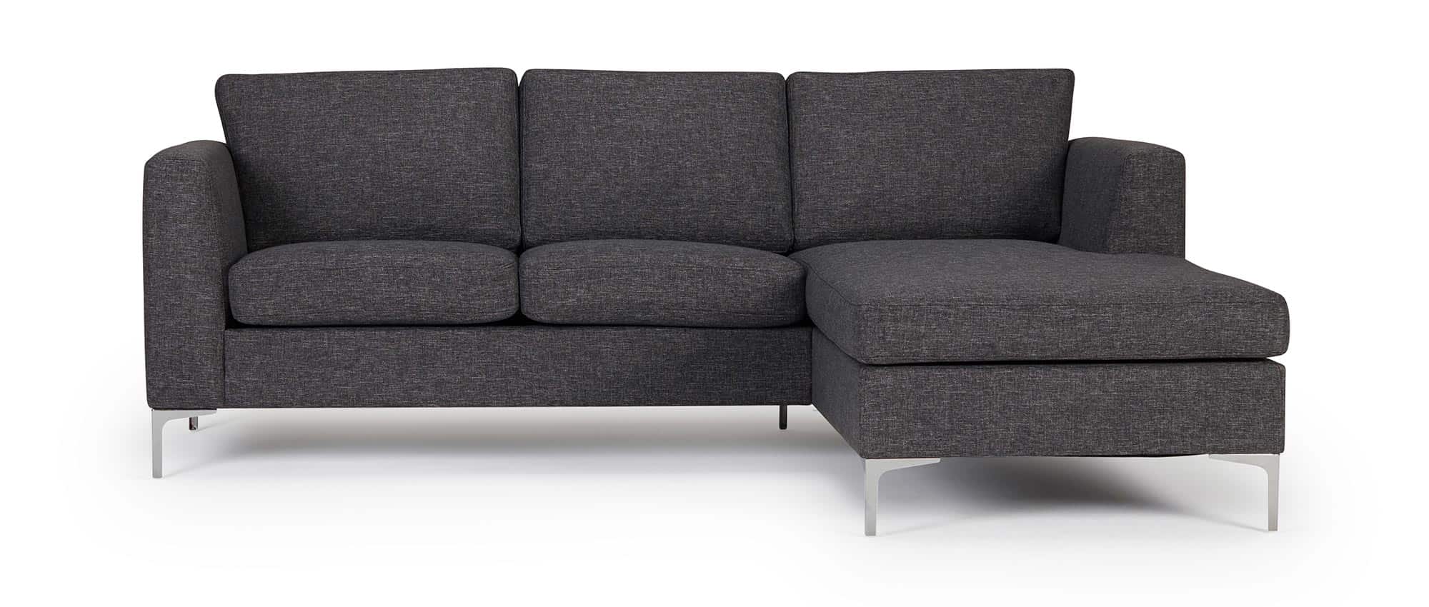 Der Longchair kann links oder rechts vom Sofa gewählt werden - hier zu sehen rechts