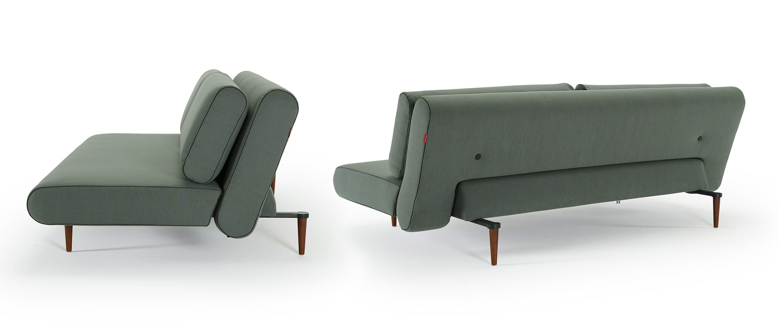 Das Schlafsofa UNFURL LOUNGER lässt sich auch frei im Raum platzieren