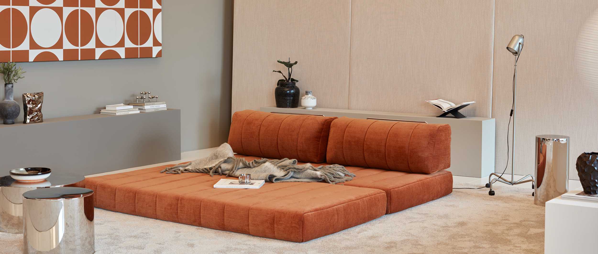 Mit einer großzügigen Liegefläche bietet das COZYPAD Schlafsofa ausreichend Platz für die ganze Familie oder Gäste