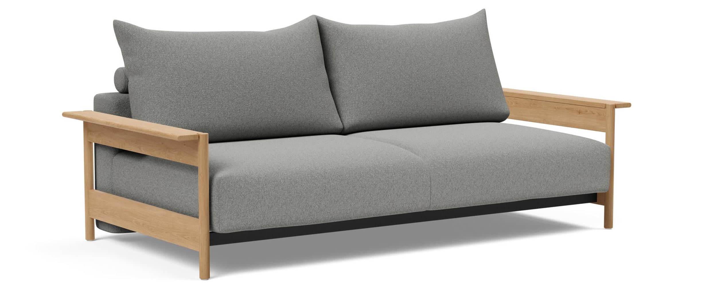 Das skandinavische Innovation Schlafsofa MALLOY WOOD besitzt zwei große Rückenkissen