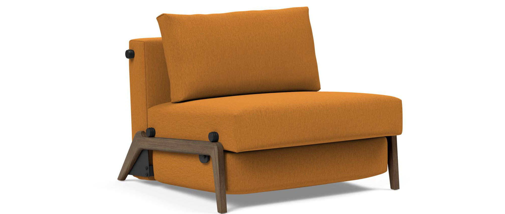 Der CUBED DELUXE Klappsessel ist in vielen Farben und Stoffen erhältlich - hier mit rauchgrauen Eichenholzfüßen