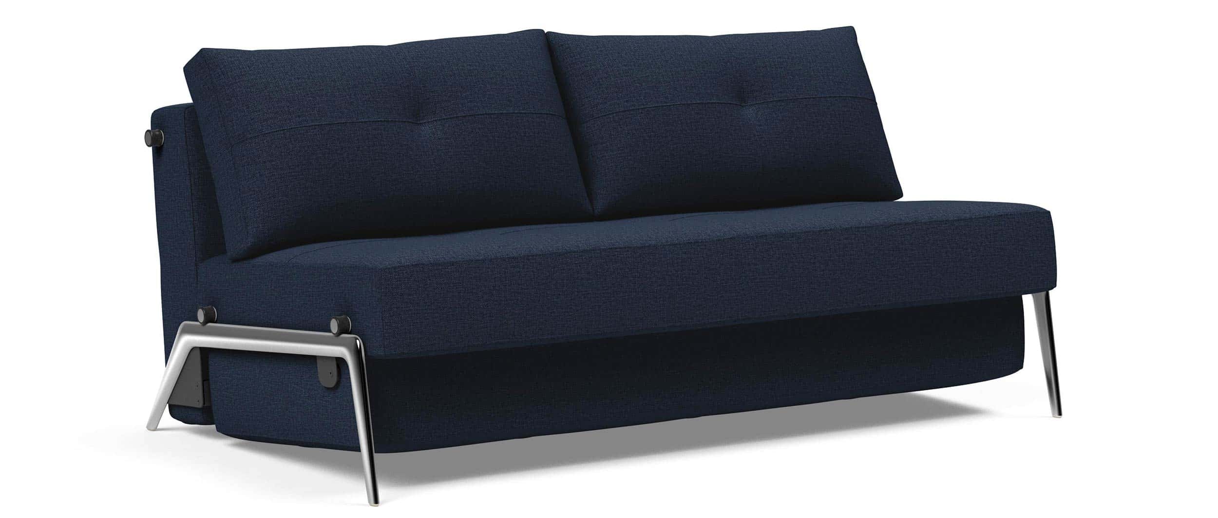 Für das CUBED 02 Schlafsofa 160 von Innovation gibt es auch schöne Füße in Aluminium-Optik
