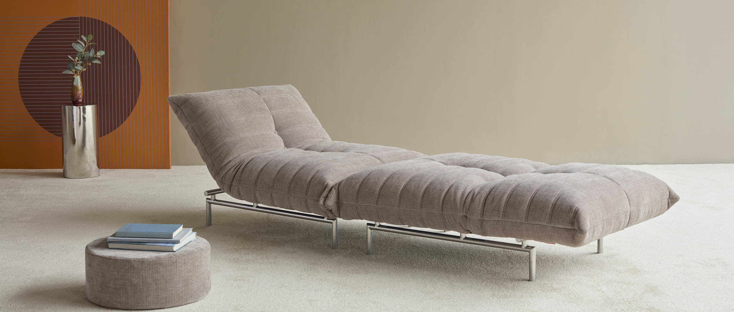 Die beiden Innovation MIKUNJO Sessel lassen sich flexibel zu einem komfortablen Daybed zusammenstellen