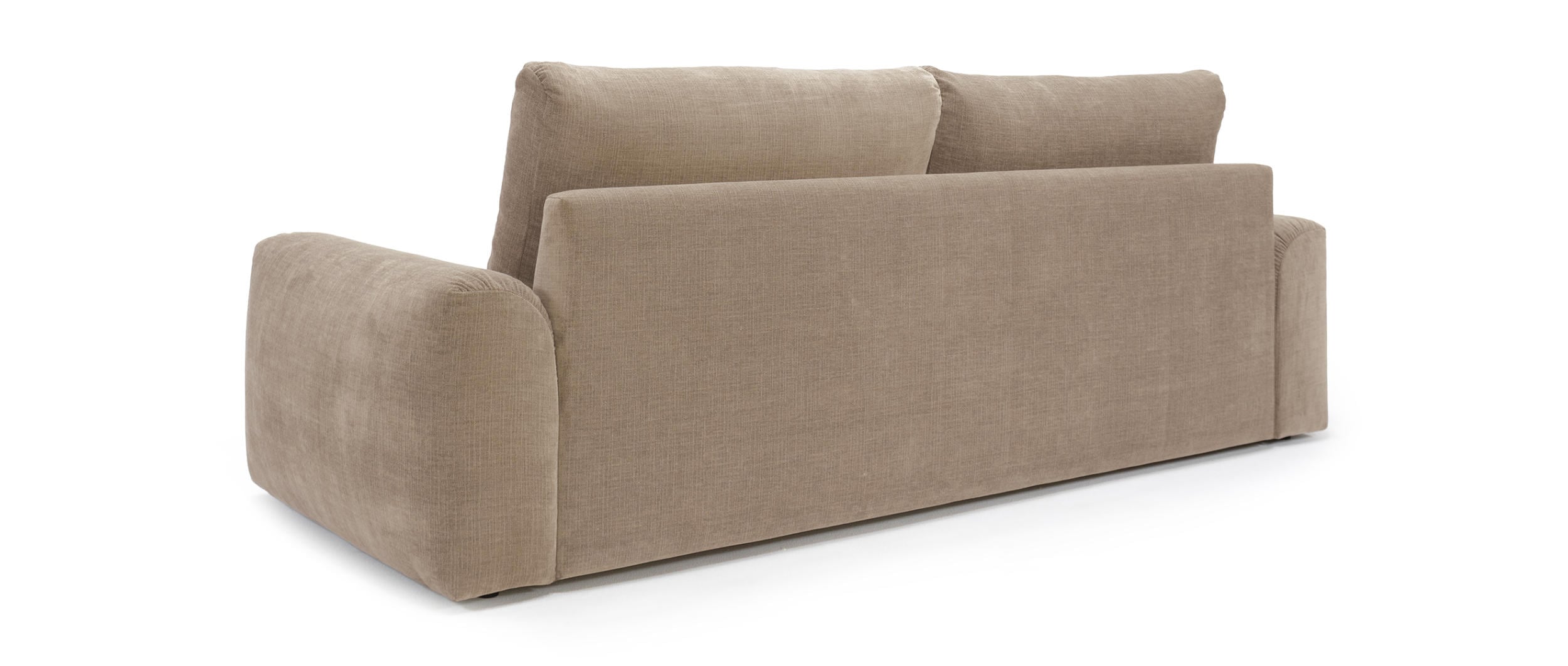 Die Rückseite des Innovation NORUM Schlafsofas ist komplett mit Stoff bezogen, sodass es im Raum freistehen kann