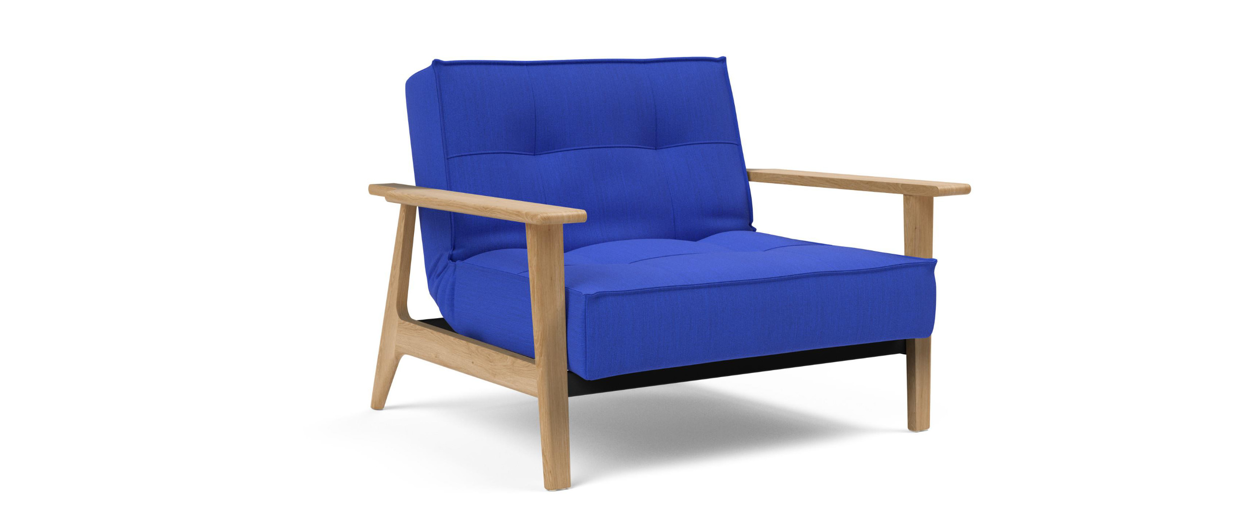 SPLITBACK FREJ Sessel im Stoff Elegance Ultramarine (512) mit Eichenholzarmlehnen