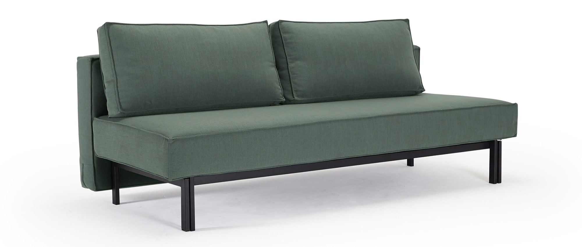 Das SLY Schlafsofa als Sonderanfertigung im Stoff Elegance Green (518) 