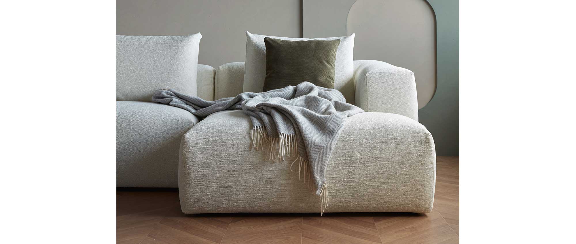 Hier die Detailansicht des Longchairs vom AALBORG Designer Ecksofa mit U-Form