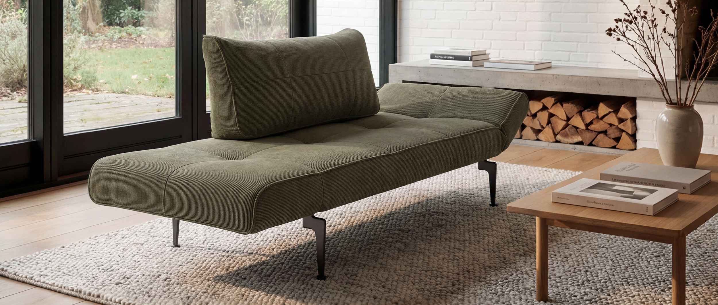 Stylisch und funktional: das Innovation ZEAL Daybed mit schwarzmatten Laser-Füßen