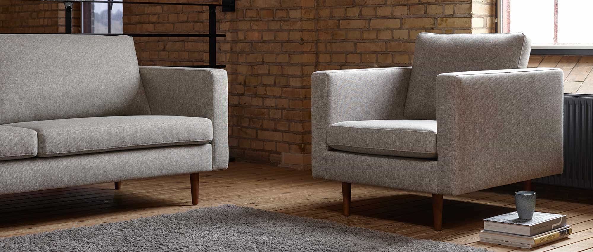 Der HALMSTAD Sessel passt perfekt zum HALMSTAD Designer Sofa
