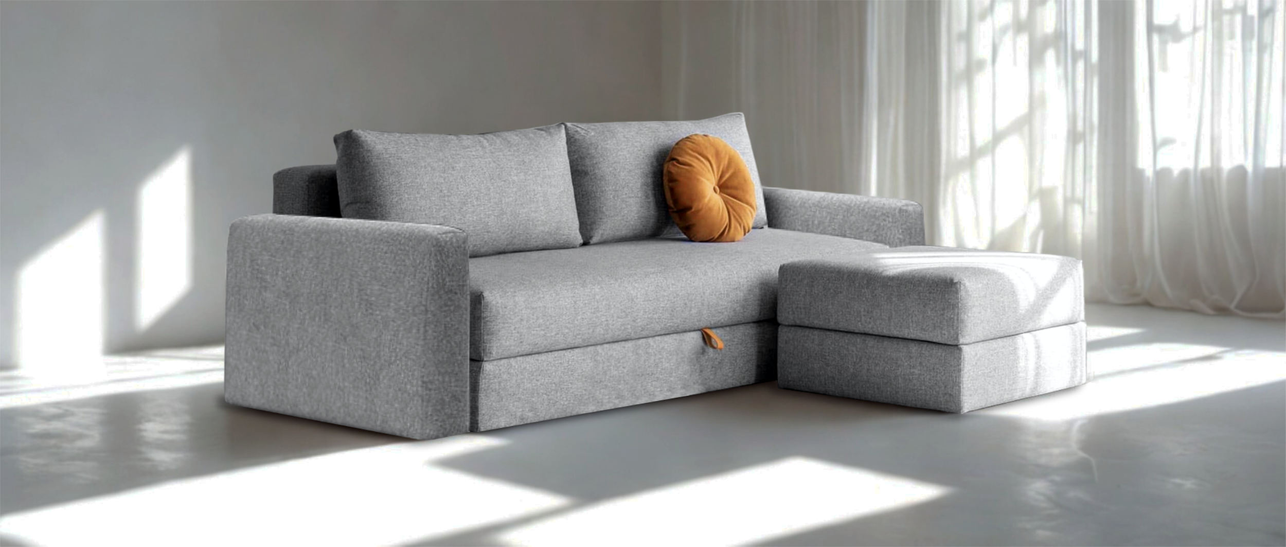 In Kombination mit dem CORNILA Hocker wird aus dem CONE Sofa von Innovation ein flexibles Ecksofa