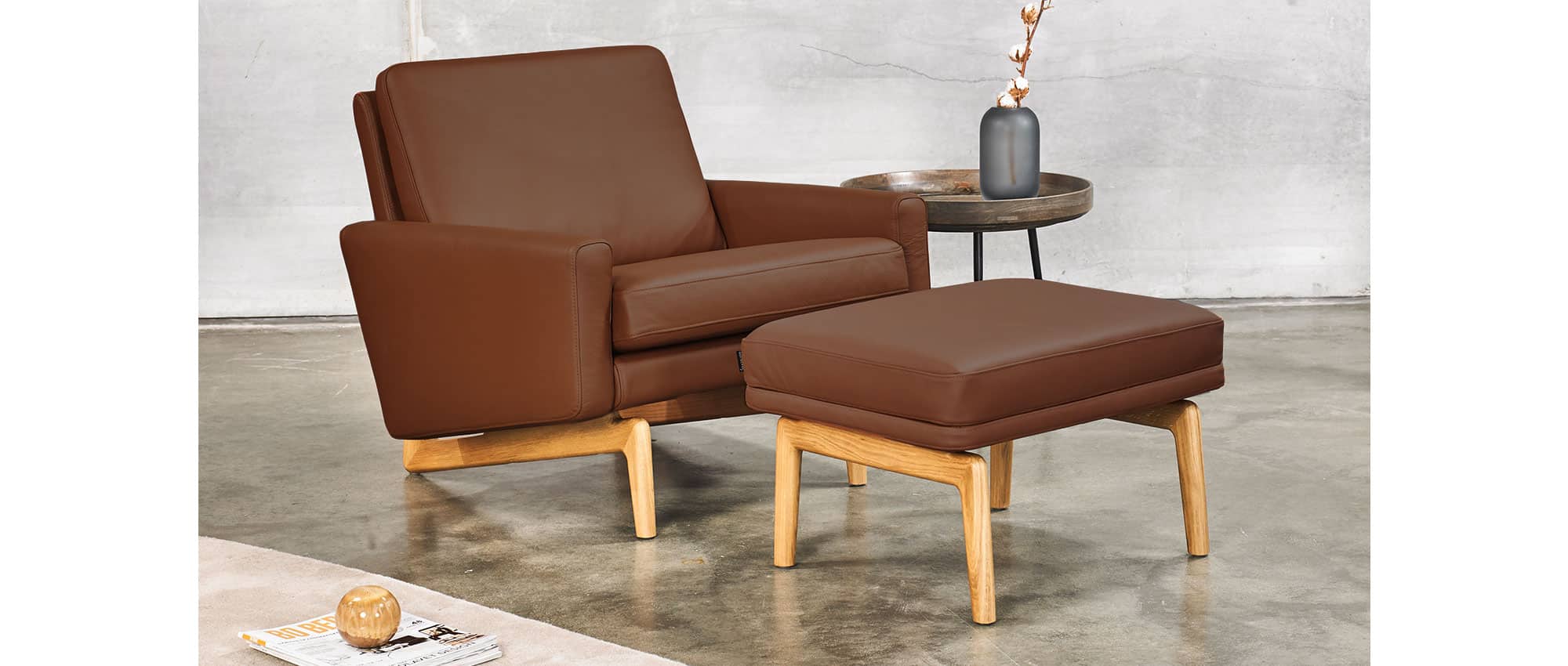 Der KOPENHAGEN Hocker in Echtleder - Cognac (921)