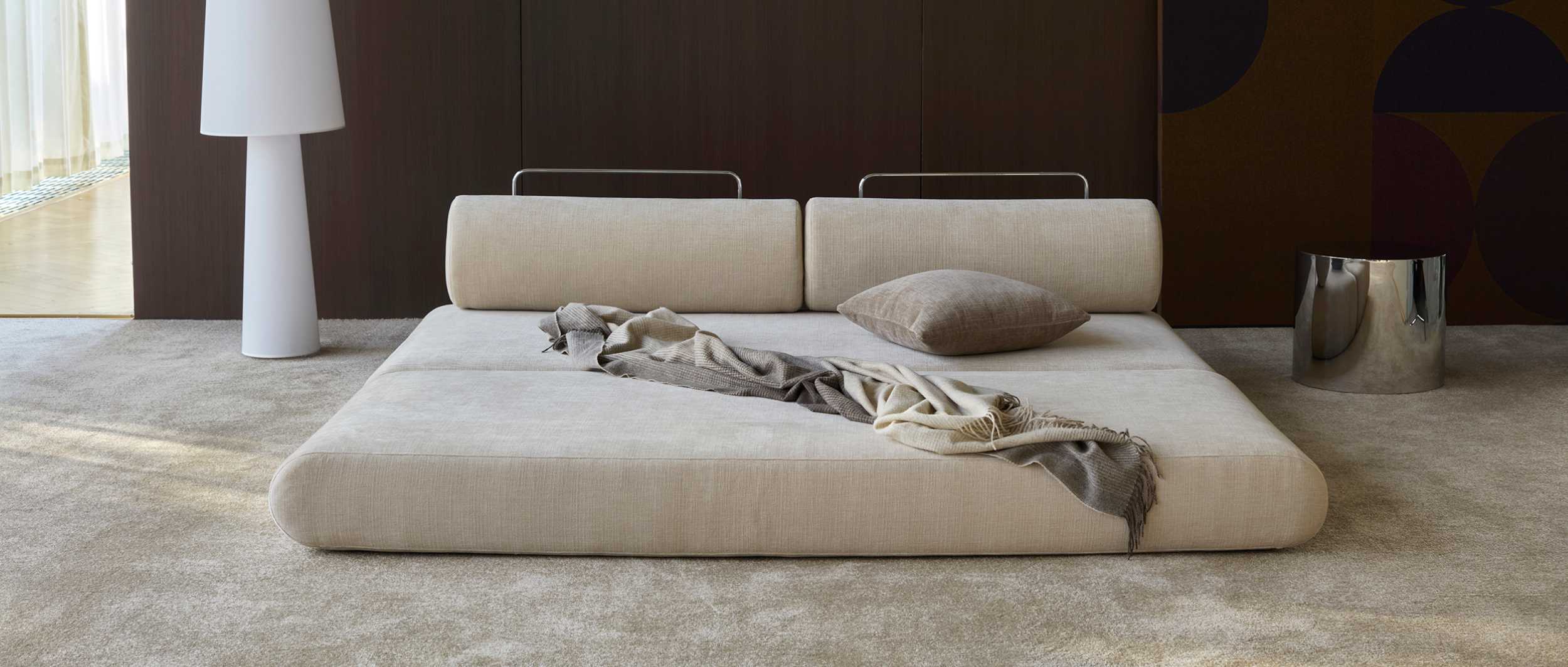 Das Innovation CIRCLUS nutzbar als Sofa, Wohninsel oder komfortables Bett für bis zu 2 Personen