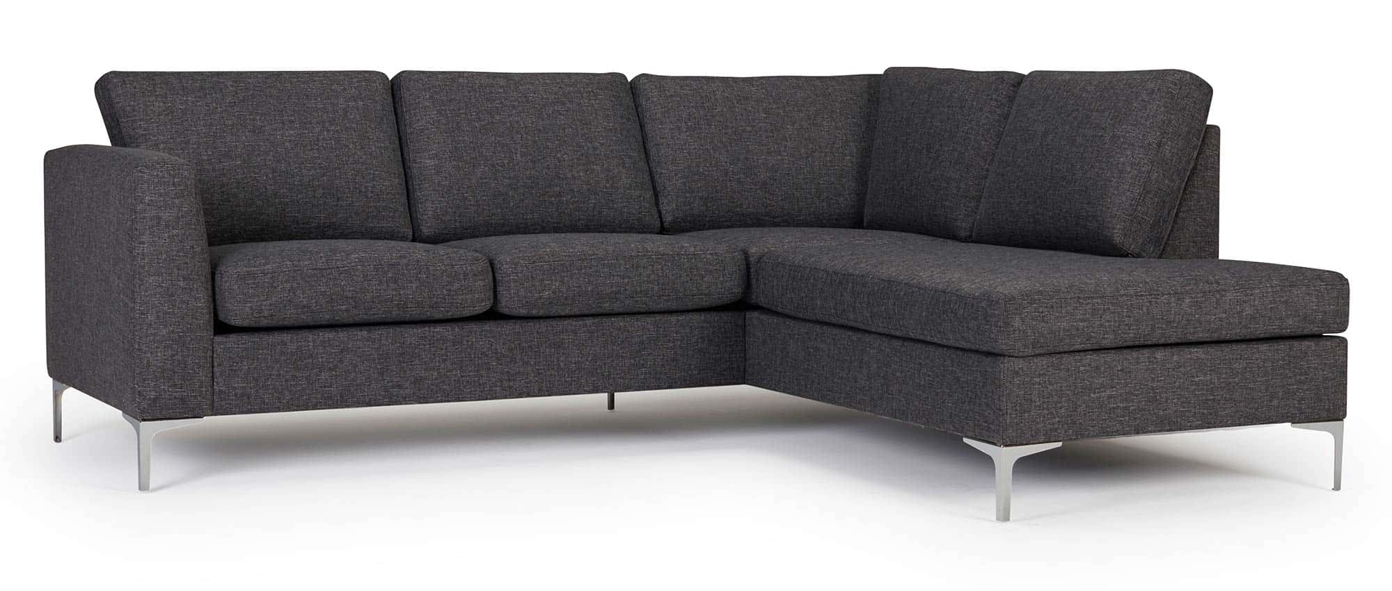 Das TRELLEBORG 2-Sitzer Sofa mit Eckanbau rechts mit Rückenkissen und Chromfüßen