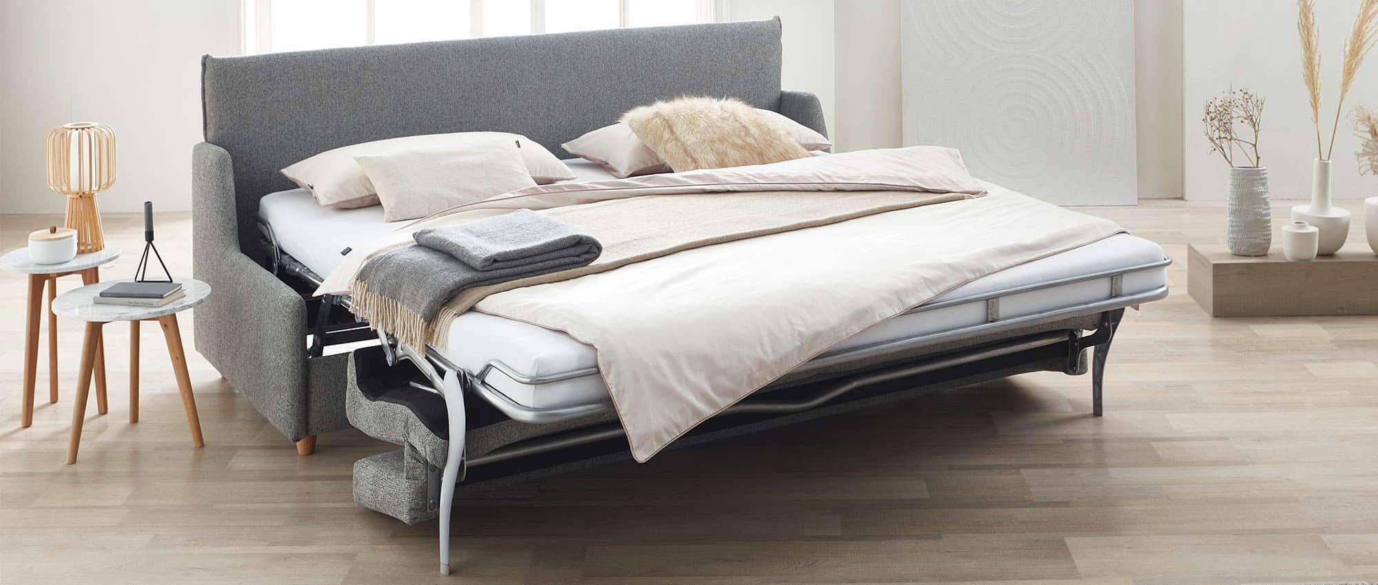 Das ROTTERDAM DELUXE Bettsofa eignet sich mit ca. 180x200 cm Liegefläche als Dauerschläfer für 2 Personen