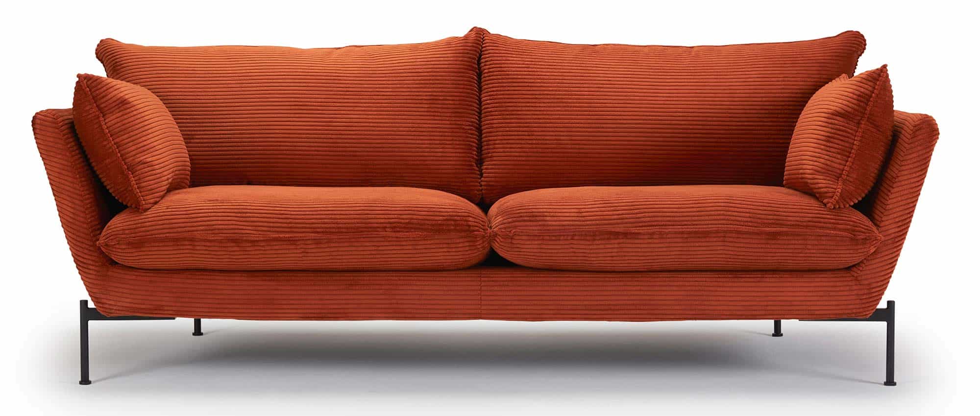 Das FALUN Designer Sofa besitzt schöne, große Rückenkissen