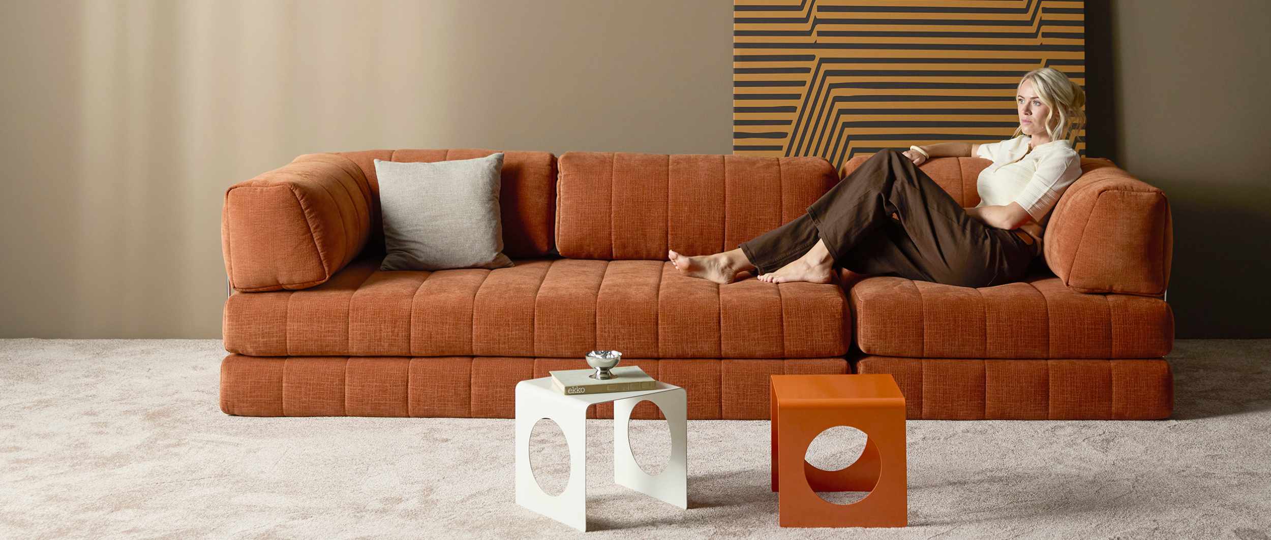 Das modulare COZYPAD Schlafsofa XL ist flexibel zusammenstellbar und in verschiedenen Stoffen erhältlich