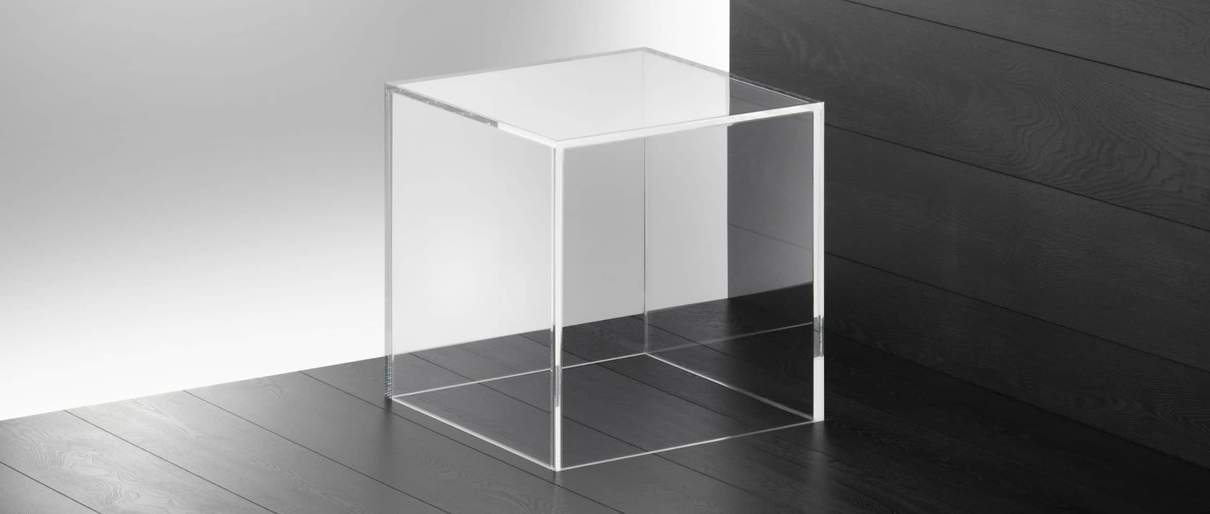 Der Beistelltisch OSLO überzeugt durch sein besonders minimalistisches Design