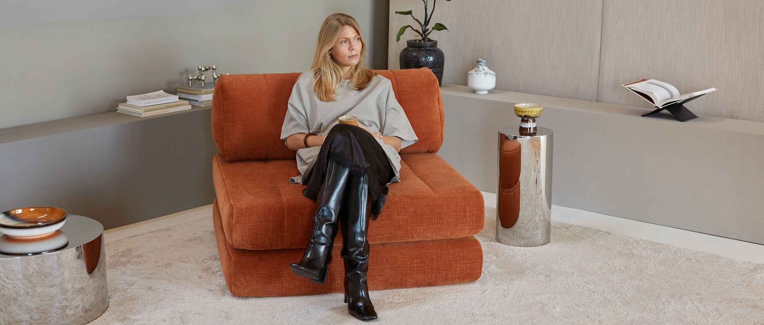 Der COZYPAD Sessel ist perfekt geeignet als stilvolle Sitzlösung mit optionaler Schlaffunktion für modernes Wohnen